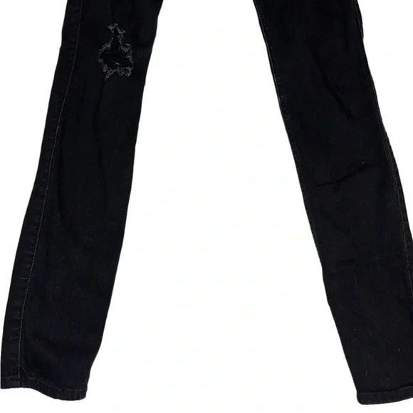 Women’s Skinny Jeans - Picture 2 of 4